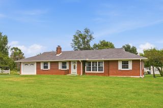 503 N Russell St, Portland, TN 37148