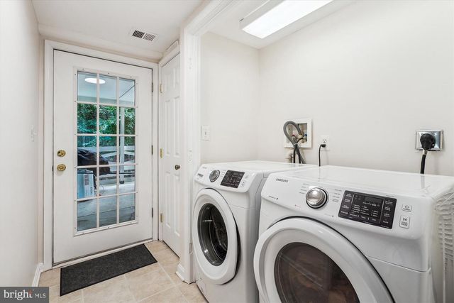 8473 SHORT ST, Manassas, VA 20112
