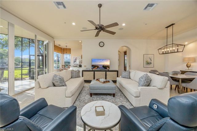 15532 Monterosso LN 102, Naples, FL 34110