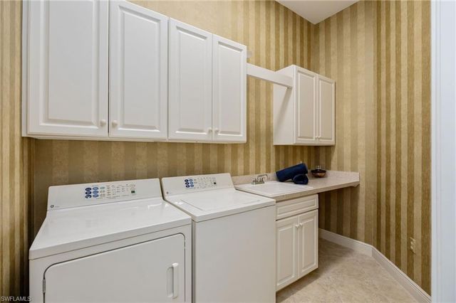 15532 Monterosso LN 102, Naples, FL 34110