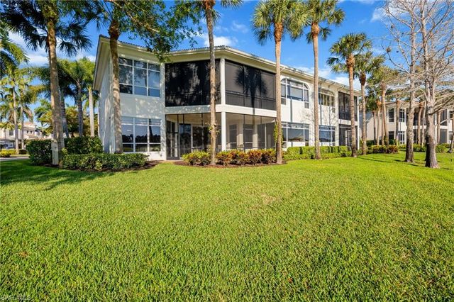 15532 Monterosso LN 102, Naples, FL 34110