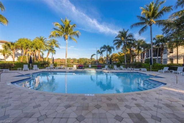 15532 Monterosso LN 102, Naples, FL 34110