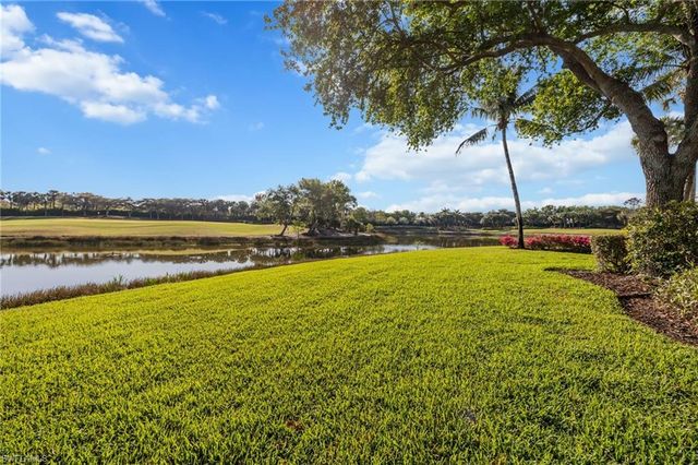 15532 Monterosso LN 102, Naples, FL 34110