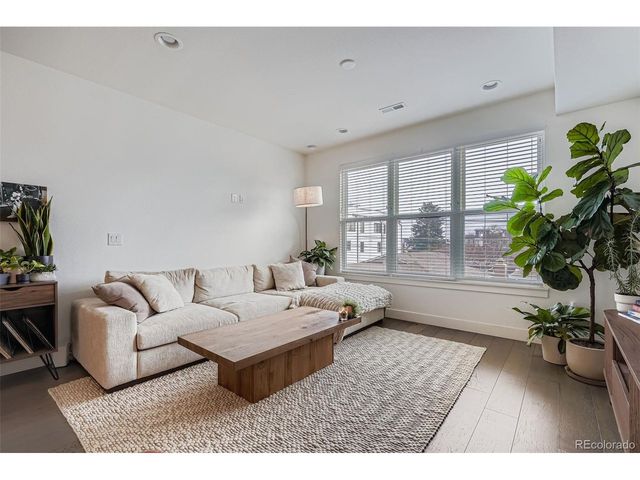 3222 W 19th Ave 7, Denver, CO 80204