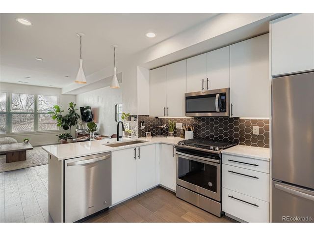 3222 W 19th Ave 7, Denver, CO 80204