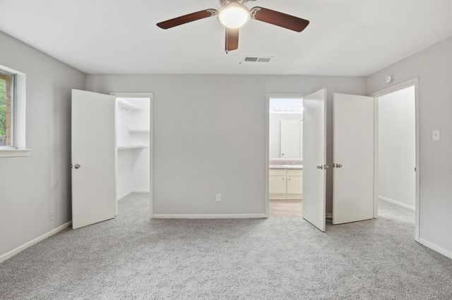 6814 Indian Falls Drive, Houston, TX 77489
