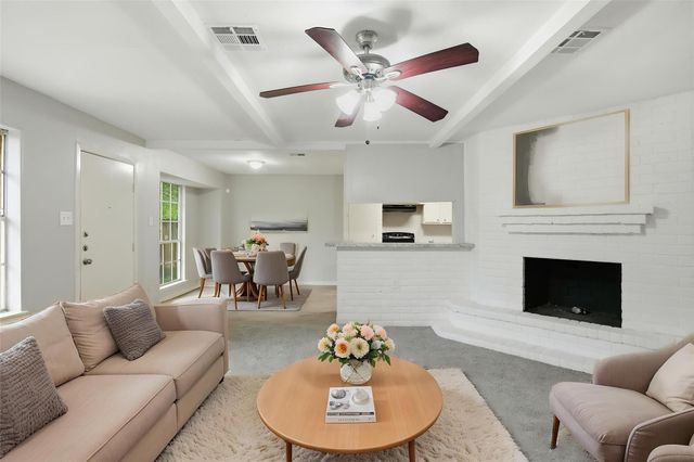 6814 Indian Falls Drive, Houston, TX 77489