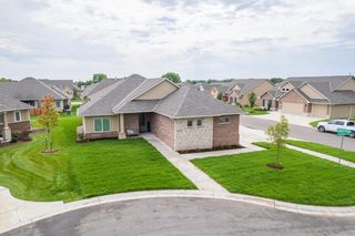 810 N Thornton Ct, Wichita, KS 67235