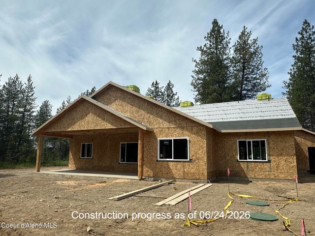 95 Wyatt Ln, Spirit Lake, ID 83869
