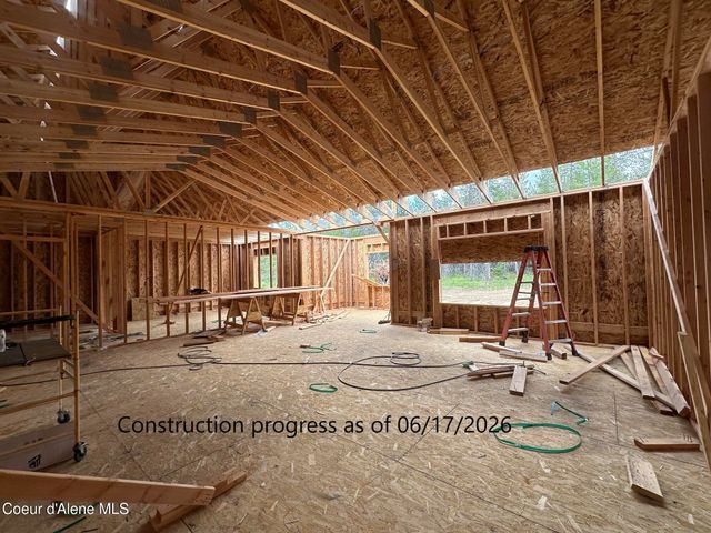 95 Wyatt Ln, Spirit Lake, ID 83869
