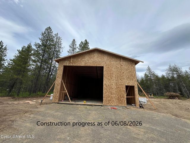 95 Wyatt Ln, Spirit Lake, ID 83869