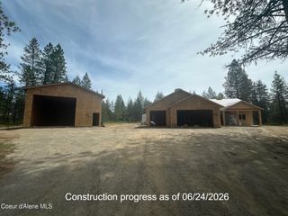 95 Wyatt Ln, Spirit Lake, ID 83869