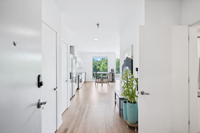 806 Olympic St Apt 303, Nashville, TN 37203
