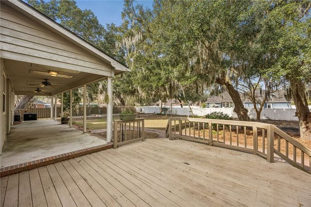 951 Bristol Hammock Circle, Kingsland, GA 31548