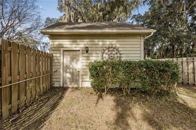 951 Bristol Hammock Circle, Kingsland, GA 31548