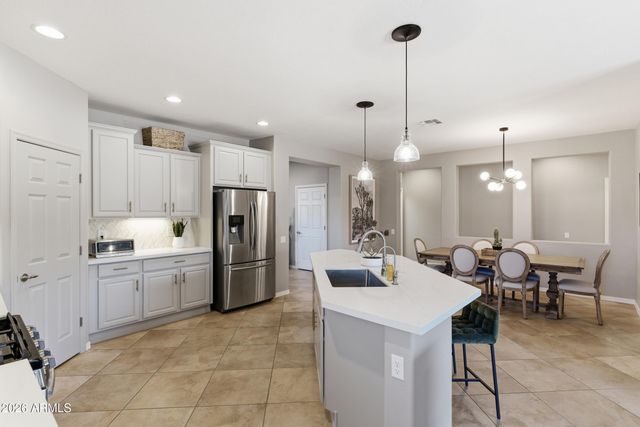 5253 W MAYA Way, Phoenix, AZ 85083