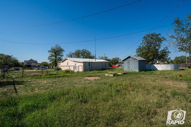 18 8th Street, Sterling City, TX 76951