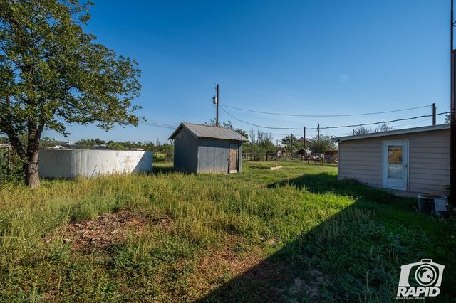 18 8th Street, Sterling City, TX 76951