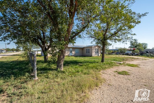 18 8th Street, Sterling City, TX 76951