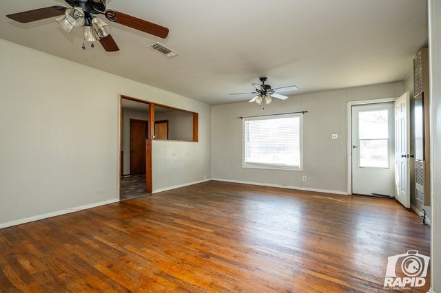 18 8th Street, Sterling City, TX 76951