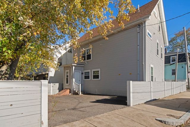 47 Notre Dame 1, Boston, MA 02119