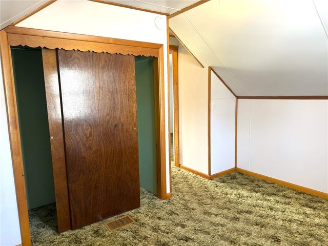 828 East Circle Drive, Vestal, NY 13850