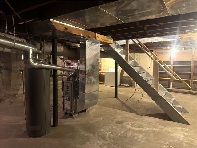 828 East Circle Drive, Vestal, NY 13850