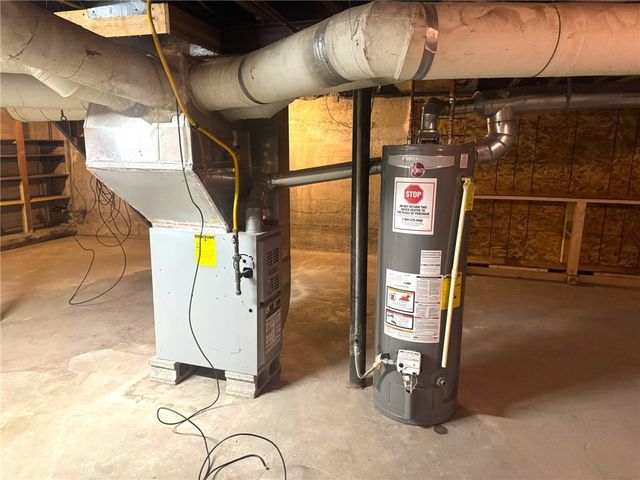 828 East Circle Drive, Vestal, NY 13850