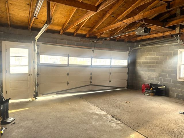 828 East Circle Drive, Vestal, NY 13850