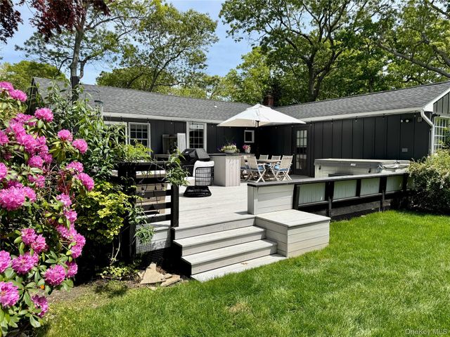 6 Long Lane, Hampton Bays, NY 11946