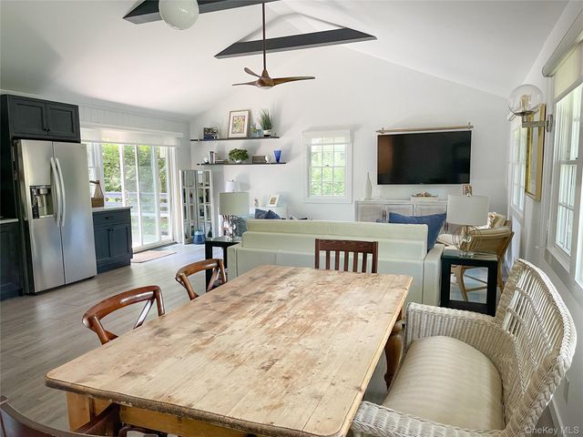 6 Long Lane, Hampton Bays, NY 11946