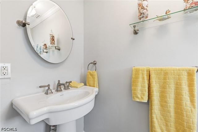 141 SW 54th TER, Cape Coral, FL 33914