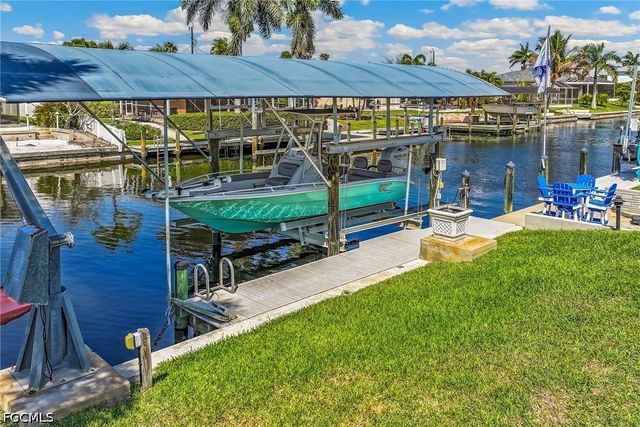 141 SW 54th TER, Cape Coral, FL 33914