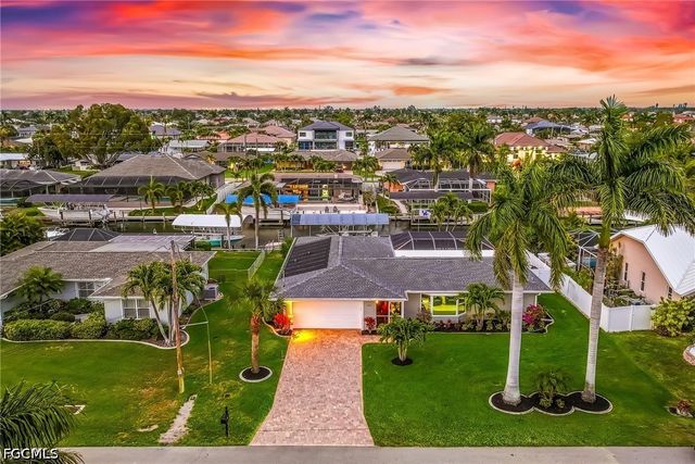 141 SW 54th TER, Cape Coral, FL 33914