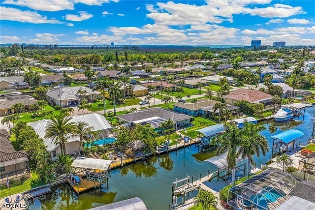 141 SW 54th TER, Cape Coral, FL 33914