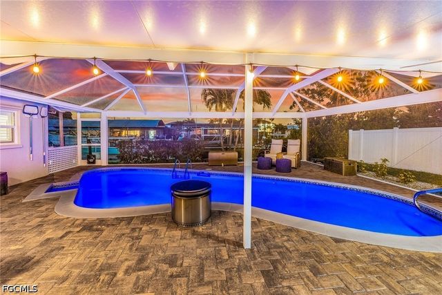 141 SW 54th TER, Cape Coral, FL 33914