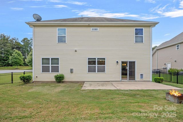 2079 Lakebridge Drive, Fort Mill, SC 29715