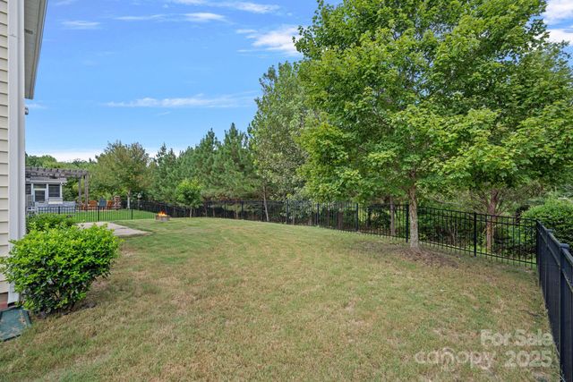 2079 Lakebridge Drive, Fort Mill, SC 29715