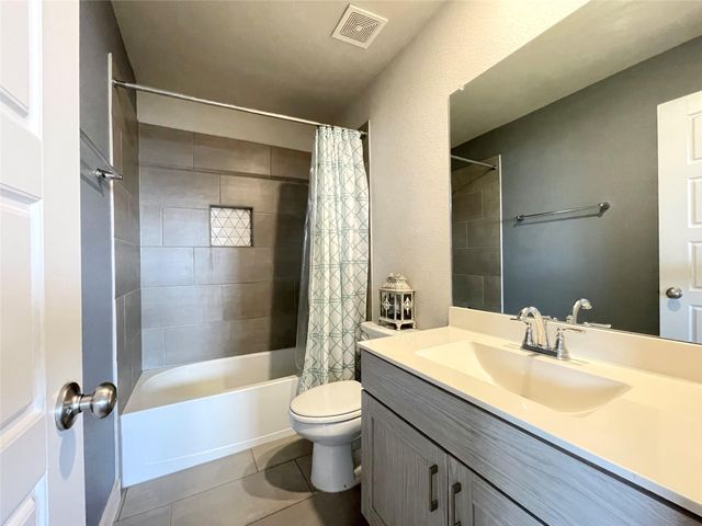 708 Bridle Creek DR, Georgetown, TX 78626