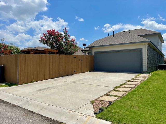 708 Bridle Creek DR, Georgetown, TX 78626