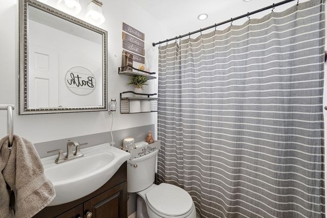 14 Valley View Way, Shirley, MA 01464