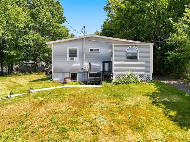 14 Valley View Way, Shirley, MA 01464