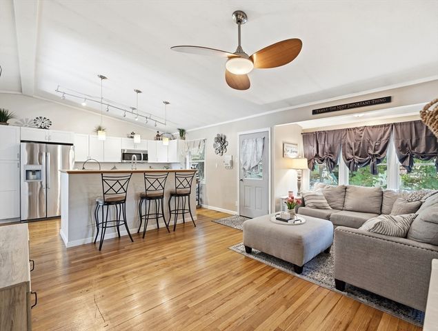 14 Valley View Way, Shirley, MA 01464