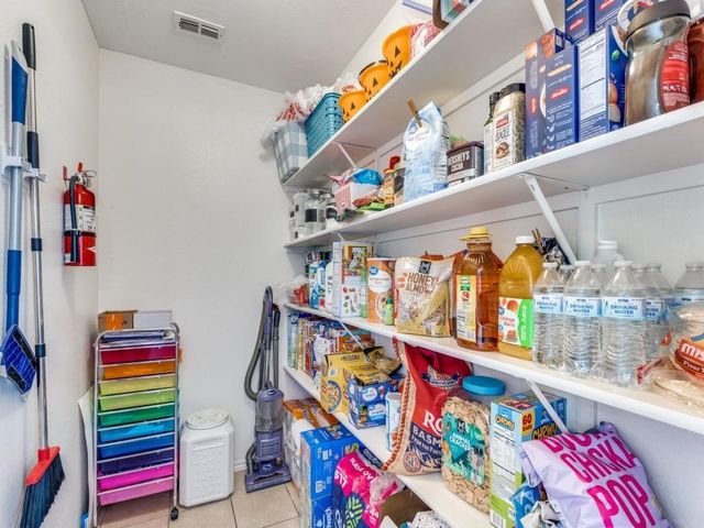 8406 Beachplum Way, Arlington, TX 76002