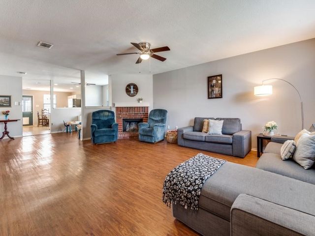 8406 Beachplum Way, Arlington, TX 76002