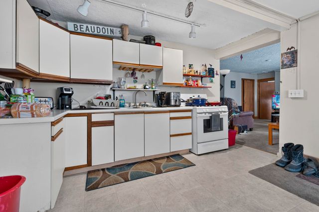 60 S State Street, Concord, NH 03301