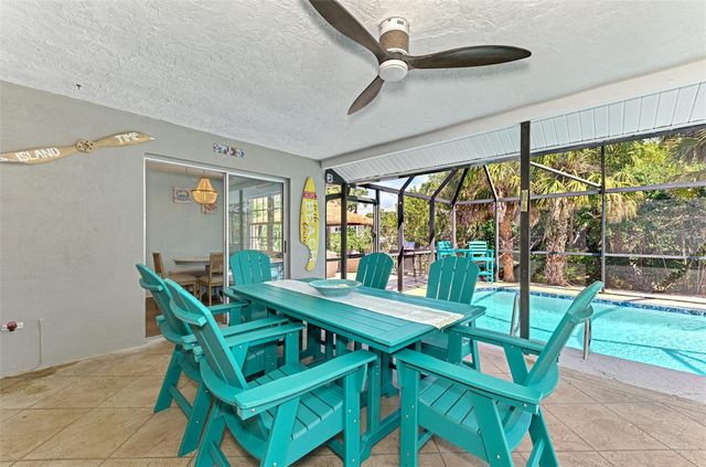 307 AVENIDA DE PARADISIO, Sarasota, FL 34242