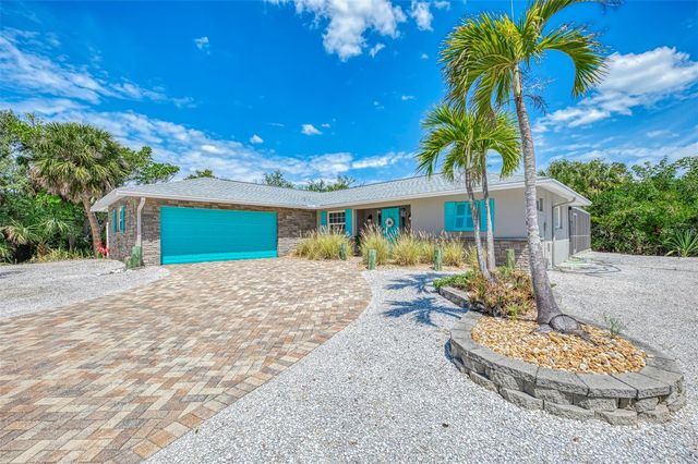 307 AVENIDA DE PARADISIO, Sarasota, FL 34242