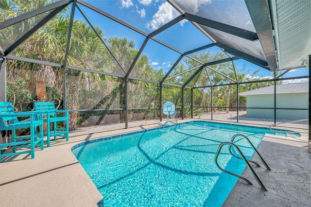 307 AVENIDA DE PARADISIO, Sarasota, FL 34242