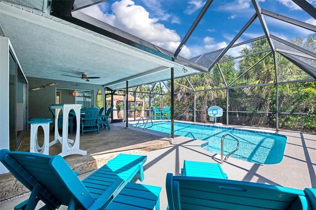 307 AVENIDA DE PARADISIO, Sarasota, FL 34242